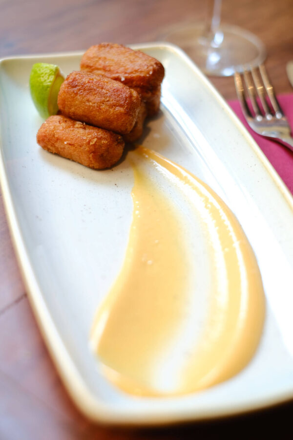 Sweet potato croquettes with lime and rocoto sauce